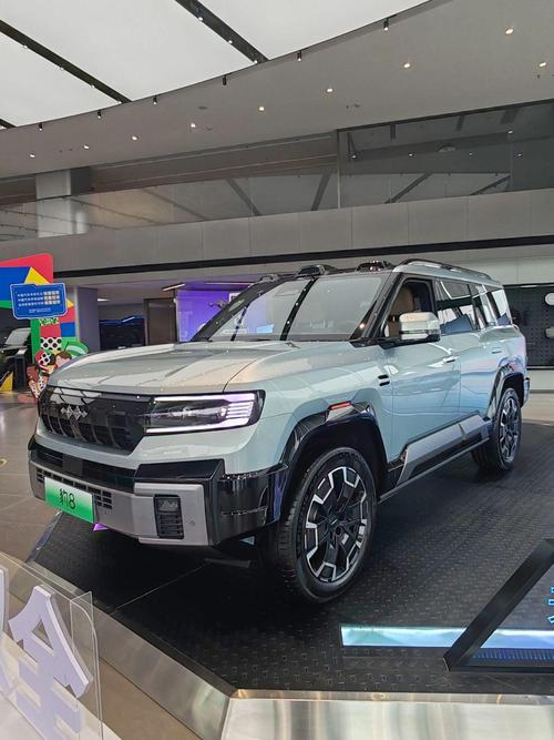 深圳180比亚迪方程豹硬派越野的爆款，英菲尼迪35周年与你共成长